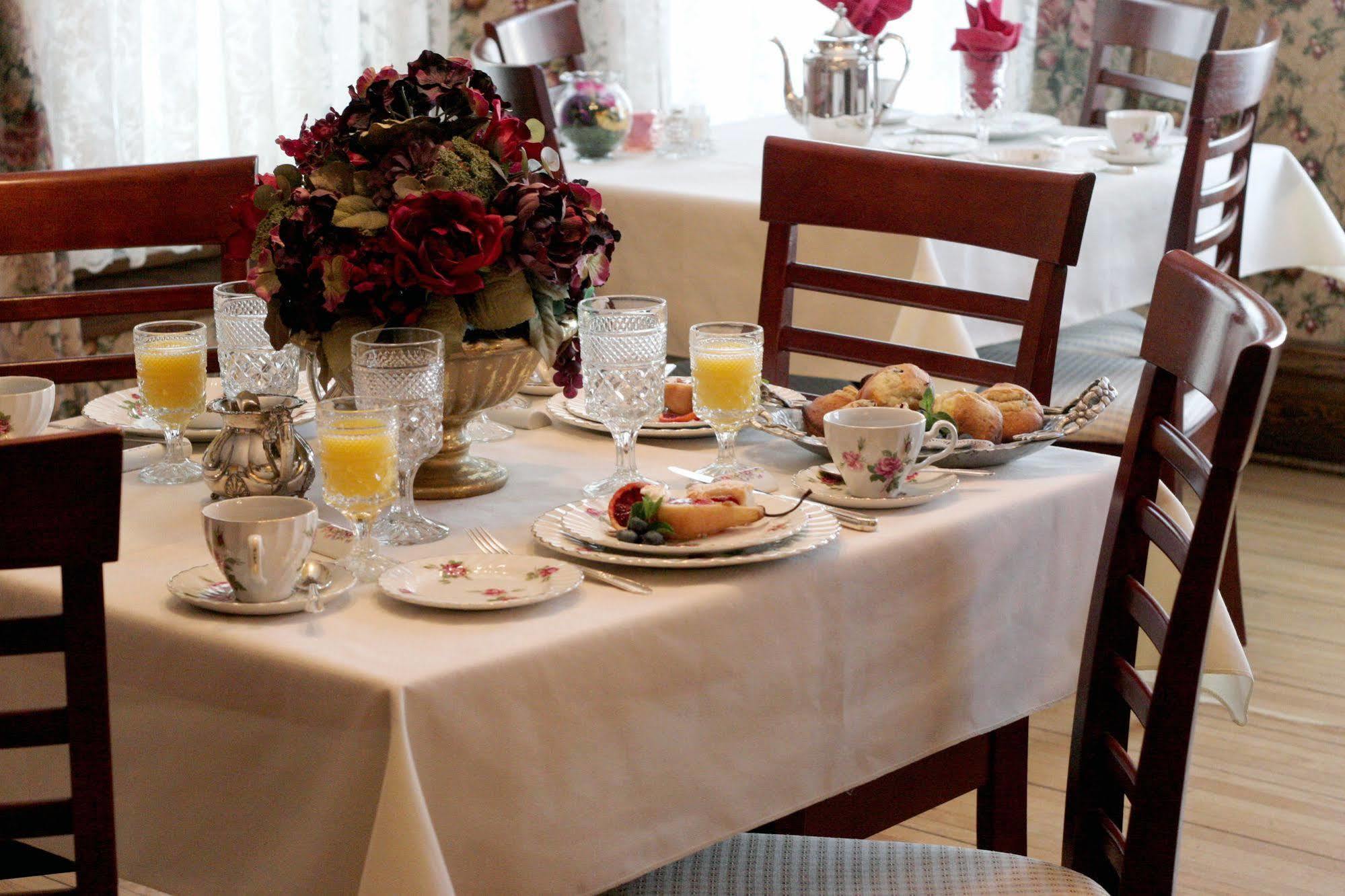 Westby House Inn Buitenkant foto